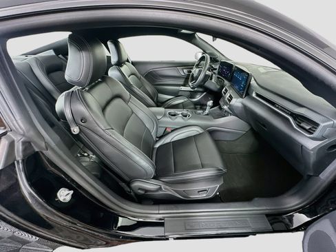 Used 2026 Ford Mustang Premium RWD image 29