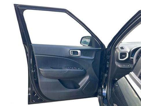 New 2026 Hyundai Venue SEL FWD image 11