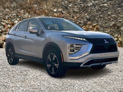 Used 2023 Mitsubishi Eclipse Cross SE image 10