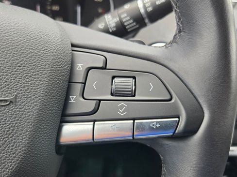 Used 2023 Cadillac XT4 Premium Luxury FWD image 23