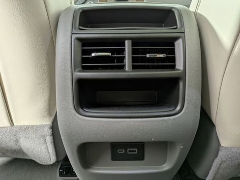 Certified 2023 Cadillac XT5 Premium Luxury AWD/4WD image 27