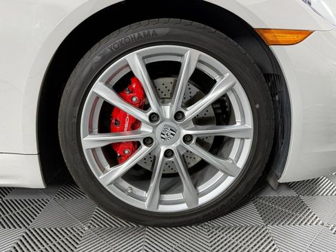 Certified 2023 Porsche 718 Boxster S RWD image 19