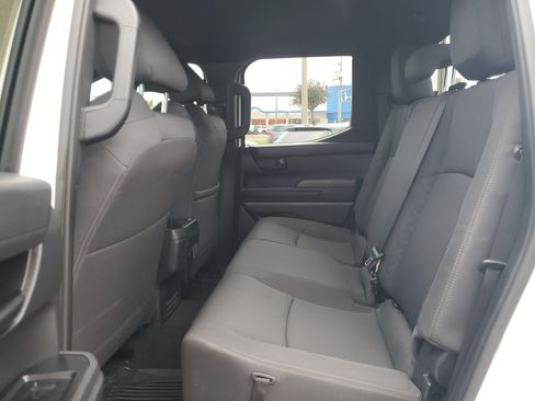 Used 2024 Toyota Tacoma SR image 15