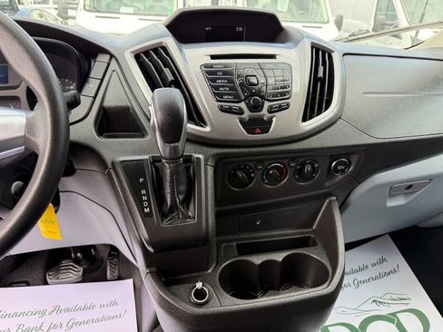 Used 2019 Ford Transit 350 XLT image 7