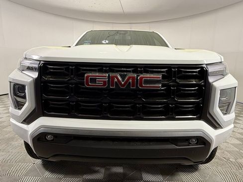 New 2025 GMC Canyon Elevation w/ Convenience Package image 9