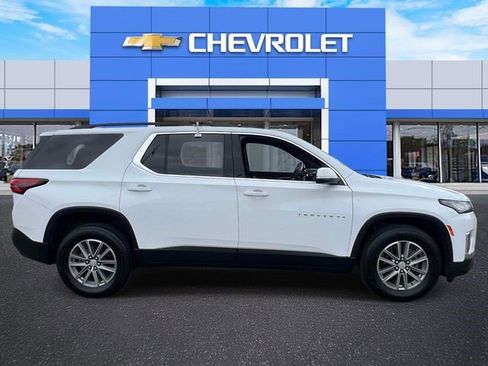 Certified 2023 Chevrolet Traverse LT image 4