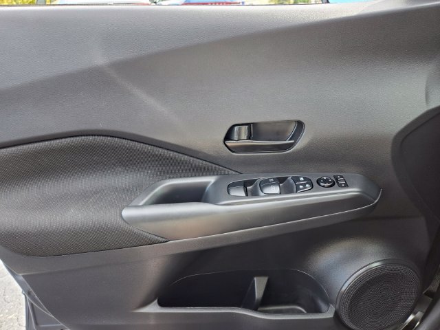 Used 2025 Nissan Kicks Play S FWD image 35