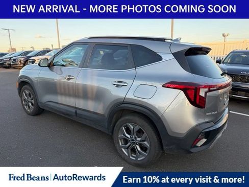 Used 2024 Kia Seltos S AWD/4WD image 5