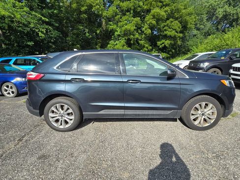 Used 2023 Ford Edge Titanium AWD/4WD image 9