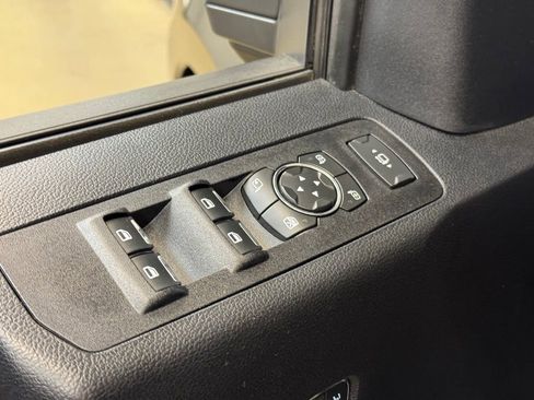 Used 2021 Ford F350 Lariat image 10