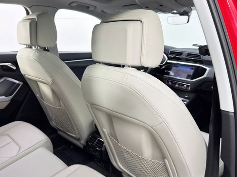 Used 2023 Audi Q3 2.0T Premium Plus image 36