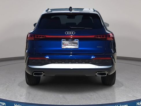 Used 2025 Audi Q5 Premium w/ Premium Plus AWD/4WD image 4