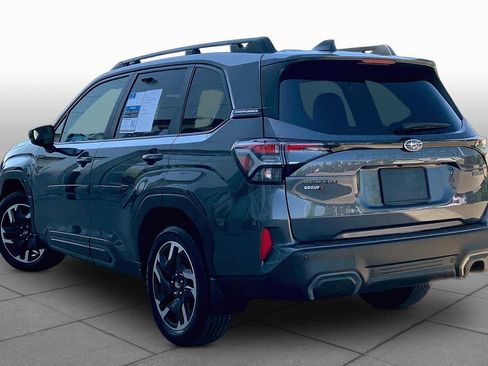 Used 2025 Subaru Forester Limited AWD/4WD image 12