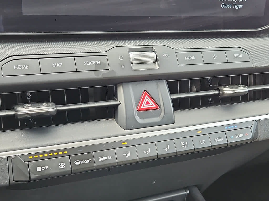 Used 2025 Kia K4 FWD image 2