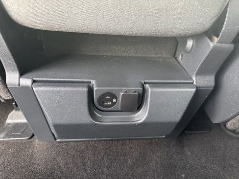 Used 2022 Ford F150 XLT AWD/4WD image 17
