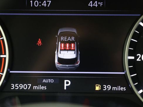 Used 2023 Nissan Rogue SL w/ SL Premium Package image 18