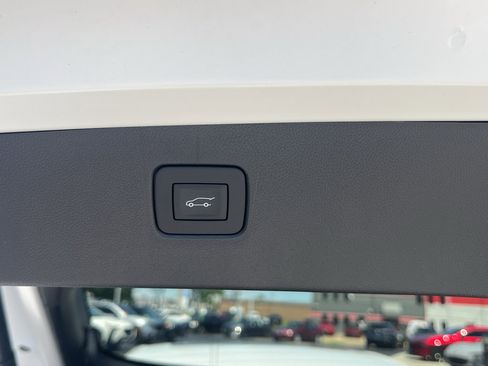 Used 2025 Buick Envista Avenir FWD image 29