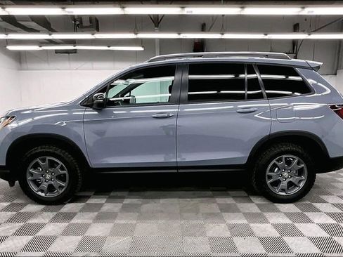 Used 2025 Honda Passport TrailSport image 14