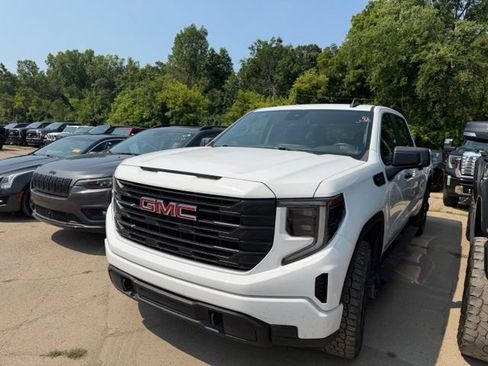 Used 2024 GMC Sierra 1500 Pro w/ Graphite Edition AWD/4WD image 1