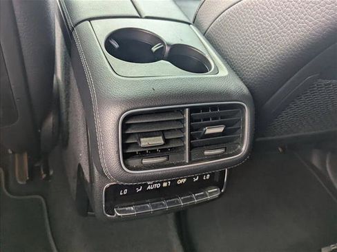 Used 2022 Mercedes-Benz GLS 450 4MATIC image 14