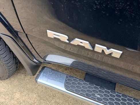 Used 2020 RAM 1500 Laramie AWD/4WD image 4