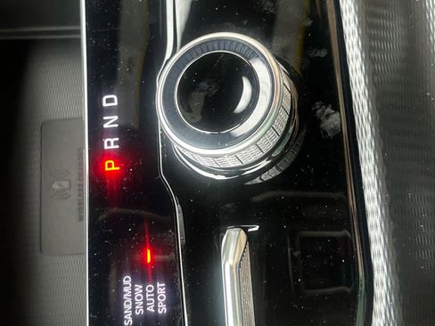 New 2025 Jeep Grand Cherokee L Limited w/ Luxury Tech Group II image 42