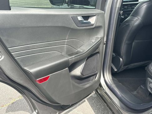 New 2025 Ford Escape SE image 54