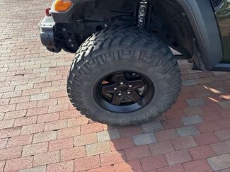 Used 2023 Jeep Gladiator Rubicon w/ Cold Weather Group video 2