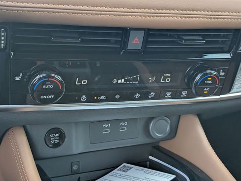 New 2026 Nissan Rogue Platinum AWD/4WD image 13