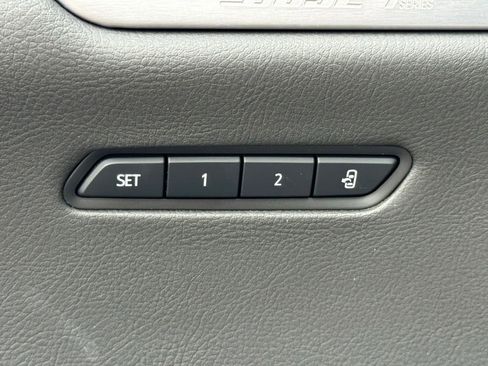 Certified 2024 Cadillac XT6 Premium Luxury FWD image 16