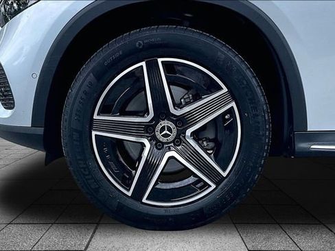 Certified 2026 Mercedes-Benz GLC 300 4MATIC image 38