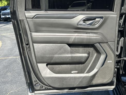 Used 2024 Chevrolet Suburban RST w/ Luxury Package AWD/4WD image 20