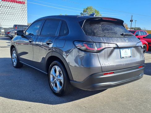 Used 2025 Honda HR-V LX image 3