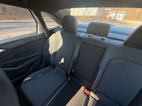 Used 2025 Volkswagen Jetta Sport image 36