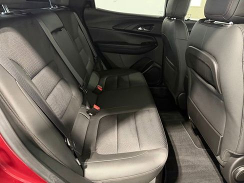 Used 2023 Chevrolet TrailBlazer RS w/ Convenience Package FWD image 23