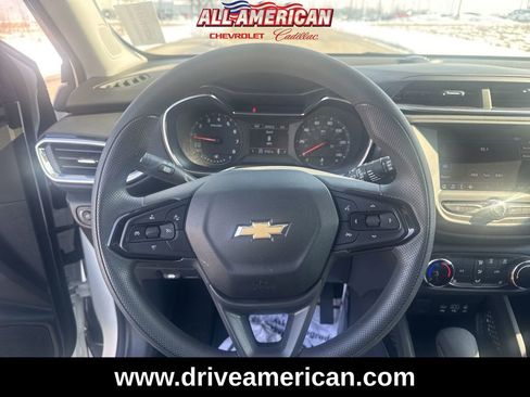 Used 2023 Chevrolet TrailBlazer LT image 12