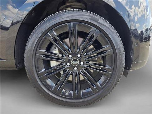 Certified 2023 Land Rover Range Rover Long Wheelbase SE image 25