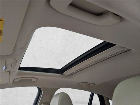 Used 2020 Mercedes-Benz GLC 300 4MATIC Coupe image 16
