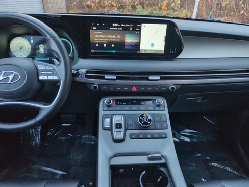 Used 2023 Hyundai Palisade SEL w/ Premium Package image 21