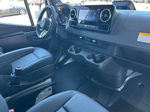 New 2026 Mercedes-Benz Sprinter 2500 image 15