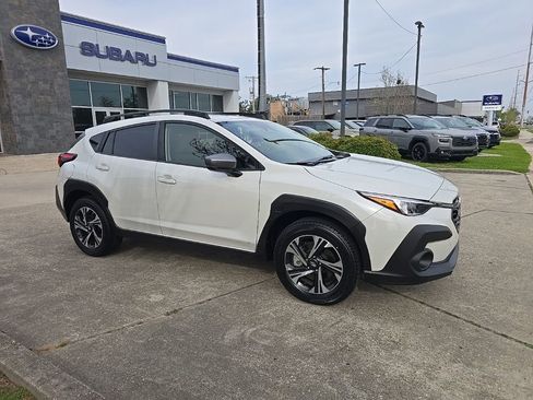 Used 2024 Subaru Crosstrek 2.0i Premium AWD/4WD image 2