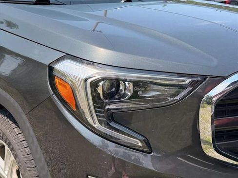 Used 2021 GMC Terrain SLE w/ Driver Convenience Package AWD/4WD image 23
