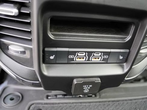 Certified 2025 RAM 3500 Limited AWD/4WD image 20