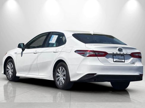 Used 2020 Toyota Camry LE w/ Preferred Accessory Package FWD image 6