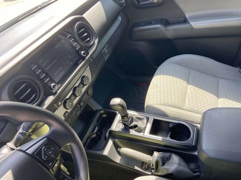 Used 2022 Toyota Tacoma SR w/ SR Convenience Package RWD image 25