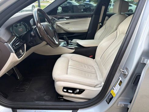 Used 2017 BMW 540i RWD image 12