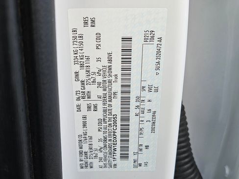 Used 2023 Ford F150 Lariat w/ Trailer Tow Package image 38