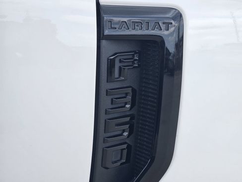 Used 2022 Ford F350 Lariat w/ Chrome Package image 15