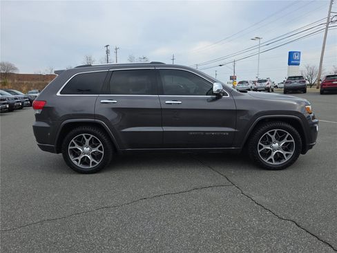 Used 2019 Jeep Grand Cherokee Overland image 7