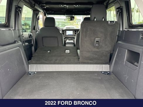 Used 2022 Ford Bronco 4-Door AWD/4WD image 16